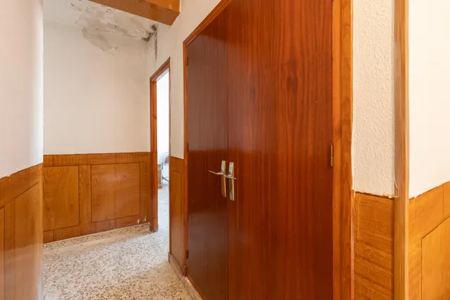 Edificio con gran potencial de inversión en La Zubia — 46
