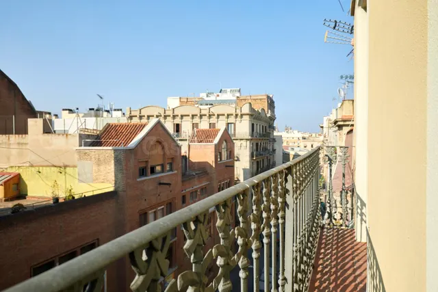 Ático junto al Mercado de Sant Antoni. - foto 4