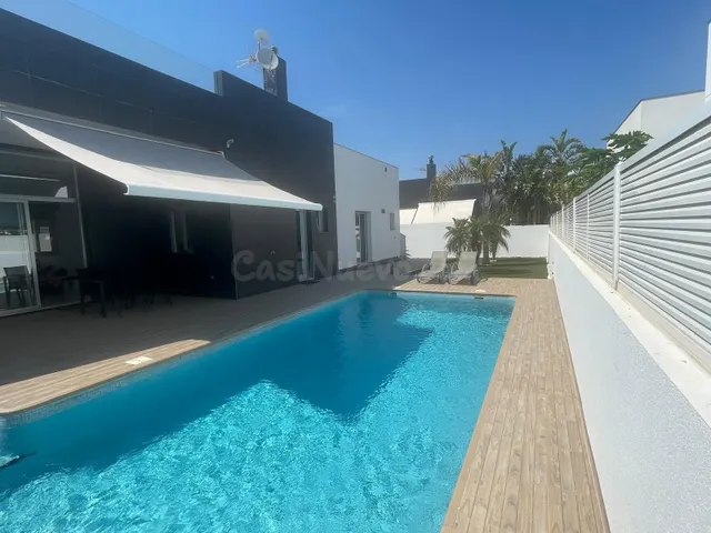 Excepcional Villa en Pilar de la Horadada: Lujosa Villa de u - foto 4