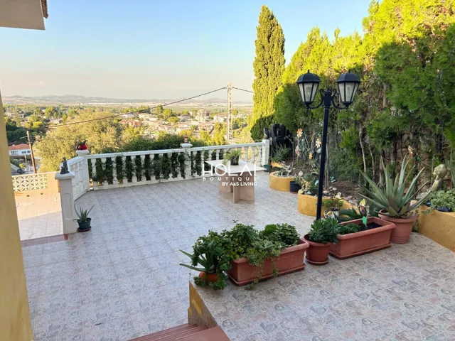 Chalet independiente con vistas panorámicas, privacidad y pi - foto 2