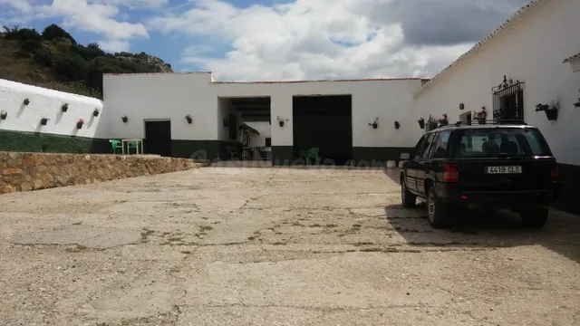 Impresionante finca edificable cerca de Málaga — 5