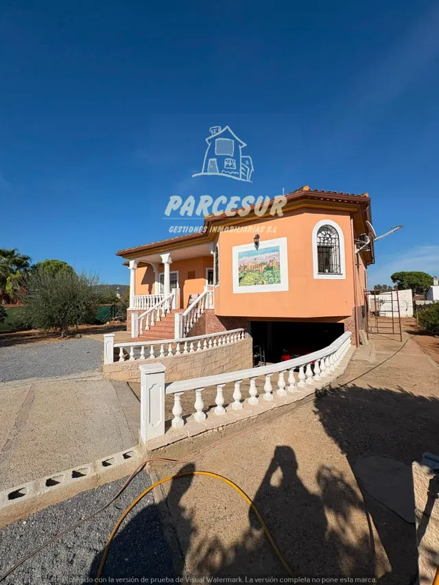 Casa de Campo en El HIGUERON - NO HIPOTECABLE