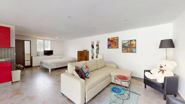 VILLA DE 5 DORMITORIOS Y 3 BAÑOS EN LA ZENIA — 30
