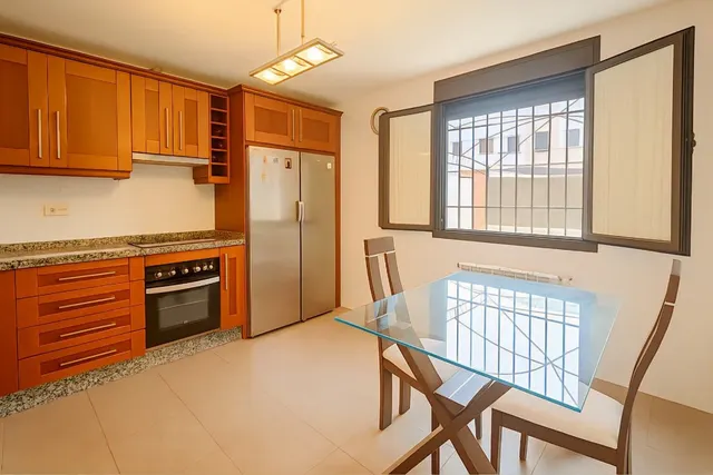 Adosado 4 habitaciones 382m² en venta - Centro — 39
