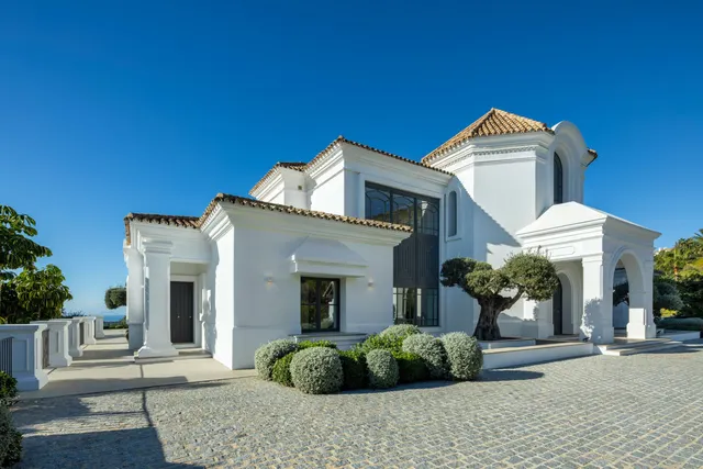 Chalet 7 habitaciones 937m² en venta - Costa del Sol — 44