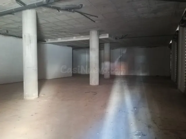 Se alquila local comercial 500 m2 — 2