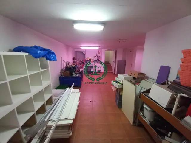 LOCAL COMERCIAL EN PEDREZUELA!! PVP 700€ — 24