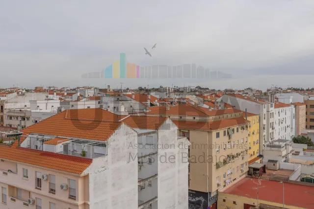 Vivir frente al guadiana, con vistas al parque y a la alcazaba de Badajoz — 20