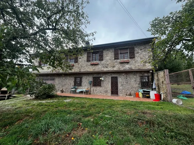 SE ALQUILA CASA EN SAN CIBRAO DAS VIÑAS — 37
