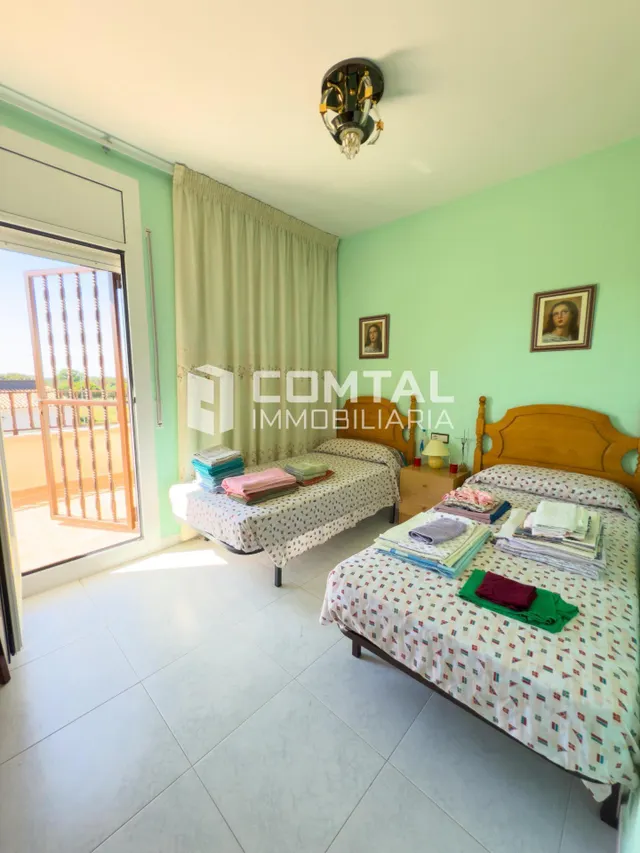 CASA EN VENTA CUBELLES — 29