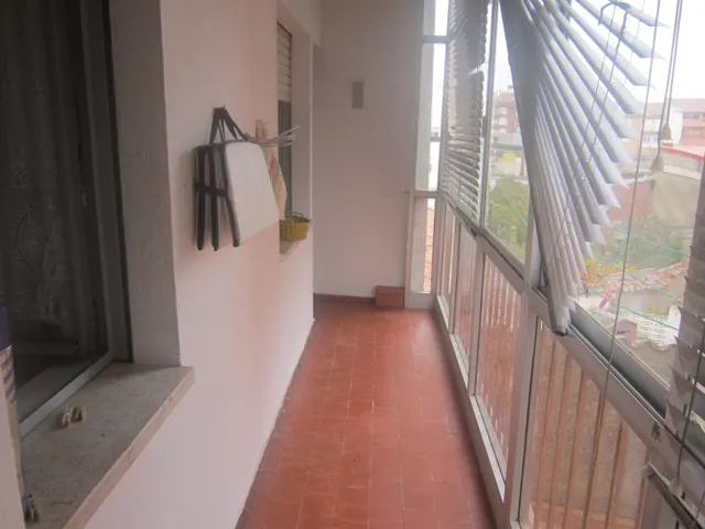 SE VENDE PISO EN EL CENTRO DE VALENCIA DE DON JUAN, 90 M2, COCINA, SALÓN, 4 HAB., 2 BAÑOS. — 5