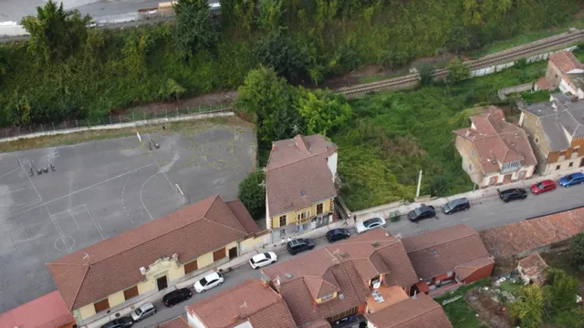 Piso con vistas a la montaña, al mejor precio en buen estado en Aller — 29