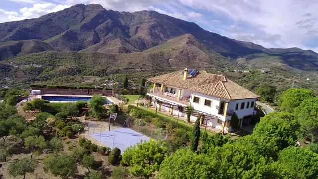 Finca rústica 5 habitaciones 465m² en venta - Costa Del Sol - foto 2