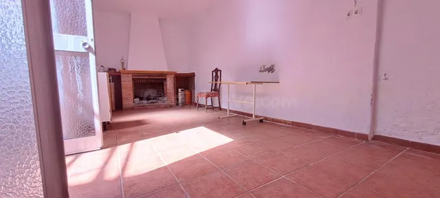 Amplia vivienda con terrazas y azotea privada en Brenes, a solo 20 minutos de Sevilla!! — 3