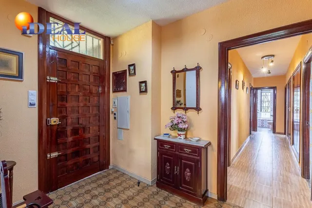 Gran casa con parcela y piscina en Cájar — 25