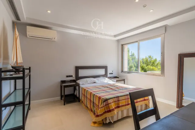 VILLA MASCARAT · VISTAS AL MAR Y PRIVACIDAD JUNTO AL MEDITERRÁNEO EN ALTEA — 34