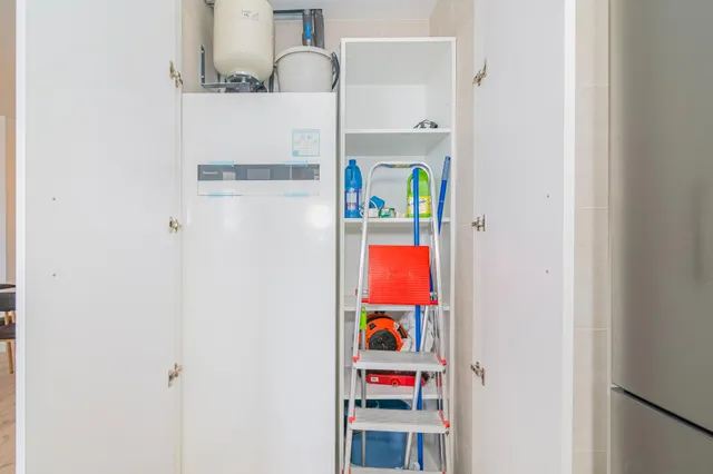 Apartamento premium de gran calidad de 1 dormitorio en torre noga del barrio de albayda con una terraza con vistas panoramicas — 31