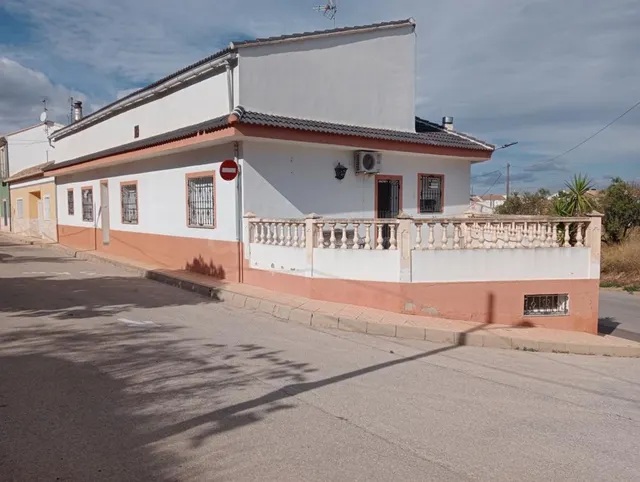 EXPECTACULAR CASA EN LA FONT DE LA FIGUERA