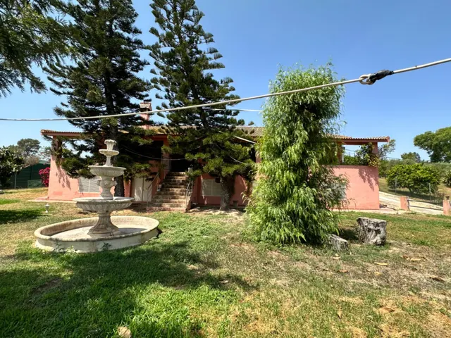 Exclusiva finca rústica con chalet independiente en la carretera Coria del Río - Palomares — 31