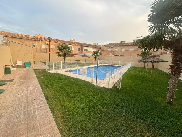 Chalet Adosado en venta en Torralba de Calatrava. — 22