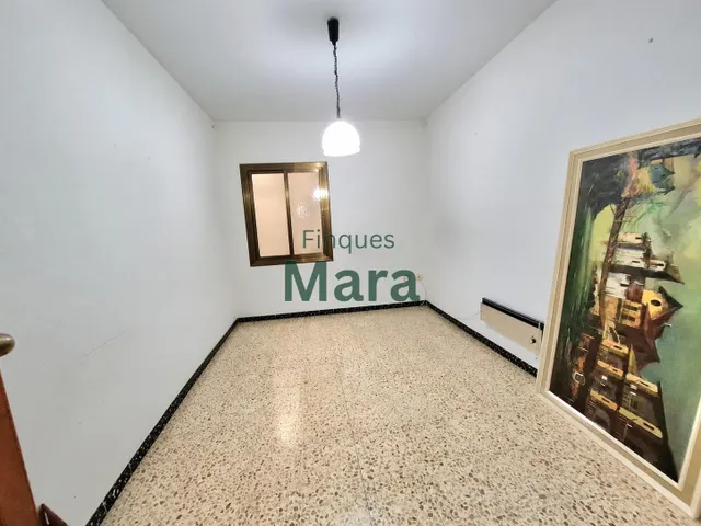 ¡¡un piso con muchísimo potencial y gran luminosidad en el barrio de marianao!! — 6