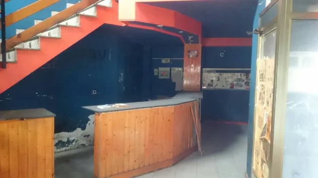 LOCAL COMERCIAL — 5