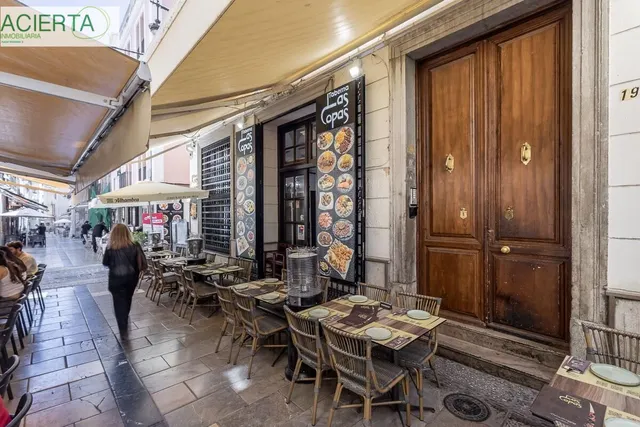 PISO CON LICENCIA TURISTICA EN CALLE NAVAS — 19