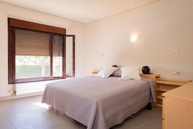 Exclusiva casa de lujo con piscina privada en un entorno tranquilo y selecto — 45