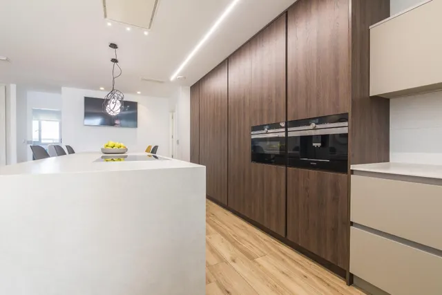 Venta de vivienda en zona  campo de fútbol 4 dormitorios y gran terraza — 8