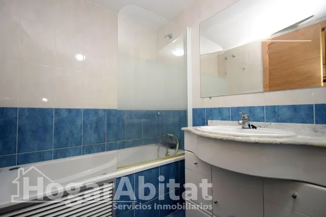 ¡UBICACIÓN IDEAL! AMPLIO, BONITO Y EXTERIOR CON GARAJE Y BALCÓN — 34
