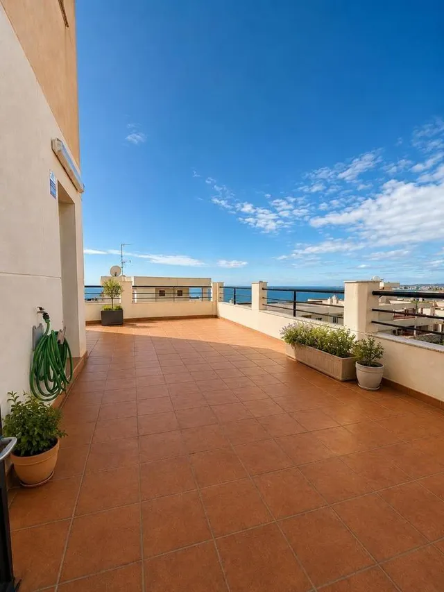 Piso en esquina con vistas al mar y acceso directo a piscina | Torrequebrada — 27