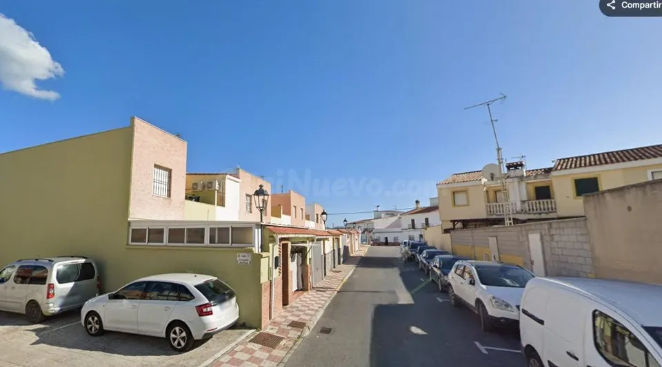 VIVIENDA OCUPADA EN LOS BARRIOS