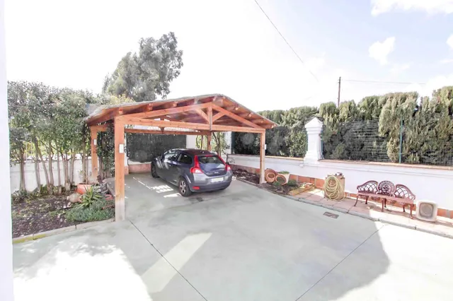 Chalet Carretera Almodovar — 8