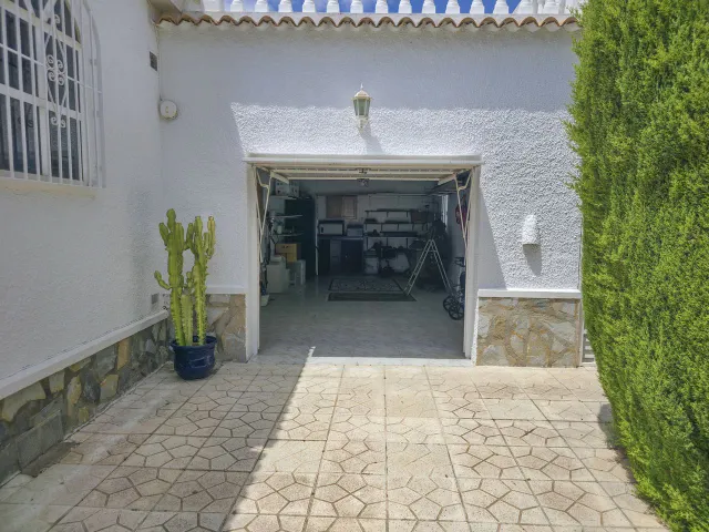 Villa 3 habitaciones 230m² en venta - Centro — 45