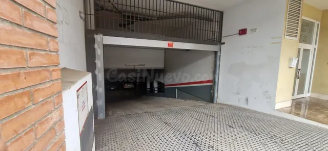 Oportunidad de Inversión: Plaza de Parking en el Centro de R - foto 5