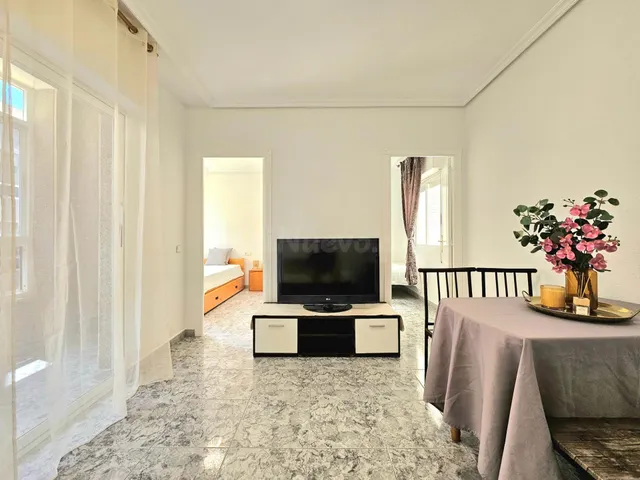 Magnifica vivienda en el centro de Torrevieja, ideal para vivir todo el año — 2