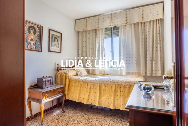 Piso en Zona la Paz, en Alcalá de Guadaira — 13