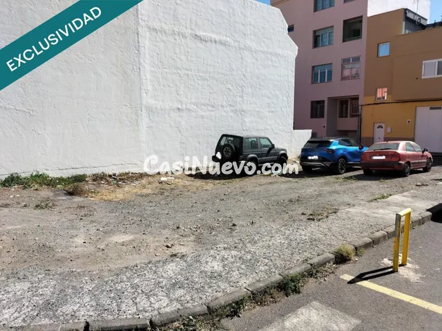 Parcela urbana con proyección residencial en Sardina del Sur - foto 2
