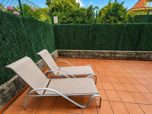 Planta baja en Beranga con terraza privada, piscinas y aparc - foto 3