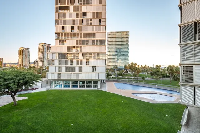 Piso Amueblado en Diagonal Mar