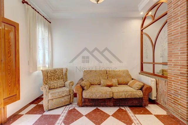 ¡Todo en Planta Baja! Encantadora Casa de Pueblo con Patio P - foto 3
