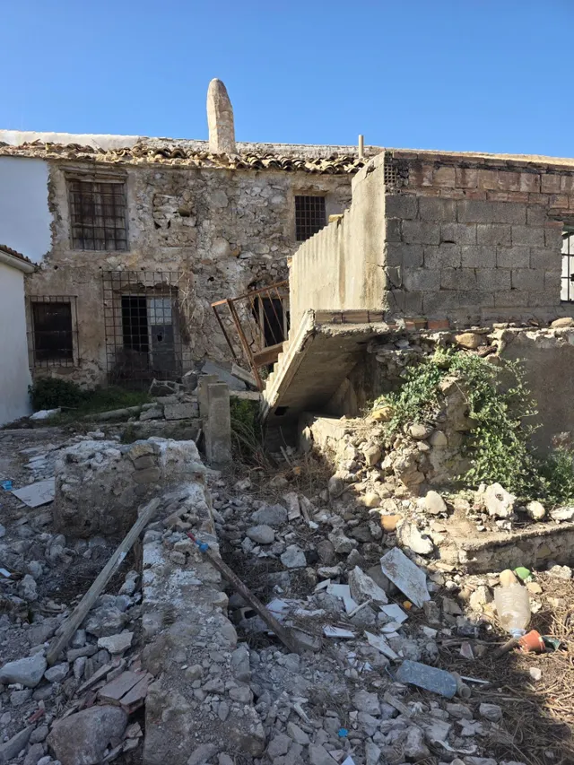 OCASIÓN! Casa de 250m2 con terreno para Reforma Total — 10