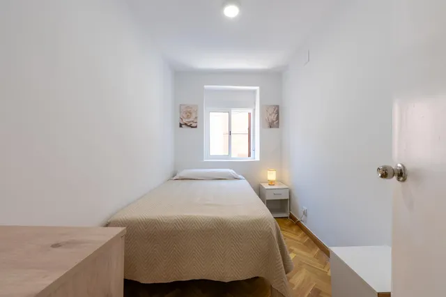 CASA ADOSADA DE PUEBLO REFORMADA EN PLEAHUSTAN 4 habitaciones, BAÑO Y CHIMENEA. — 23