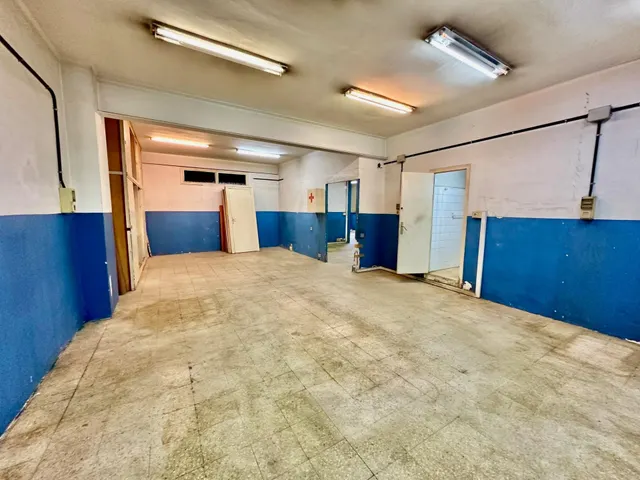 Loft industrial de 140 m2 para estudio creativo u oficina en Poblenou – 259.000 € — 12