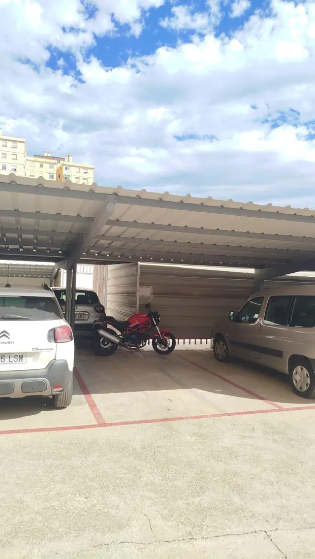 Piso de 3 dormitorios con garaje en La Paz - Málaga — 12