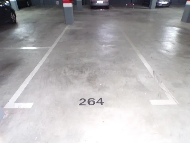 DOS LOCALES COMERCIALES+DOS PLAZAS DE PARKING - foto 5