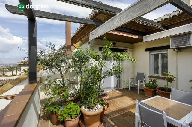 Ático en venta en La Zubia — 3