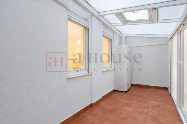 Piso listo para entrar a vivir con piscina comunitaria en la maternitat i sant ramón — 12