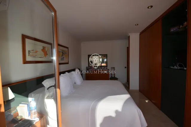 Casa con piscina en venta con vistas espectaculares en Alella — 39