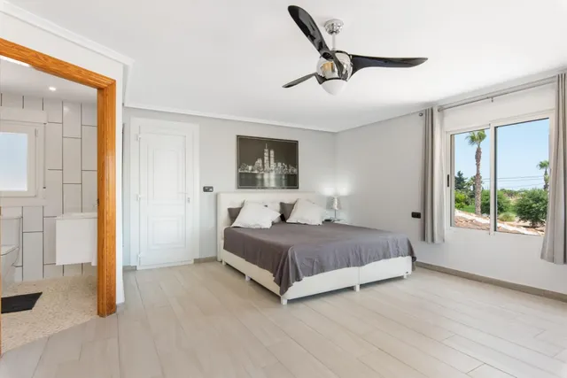 BONITA FINCA RUSTICA EN CATRAL:4 HAB, 4 BAÑOS — 11